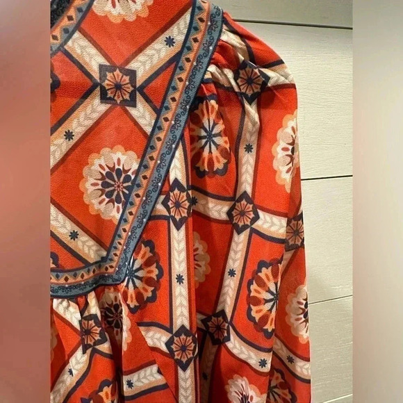 Flying Tomato Res Blouse- small - Picture 3 of 5